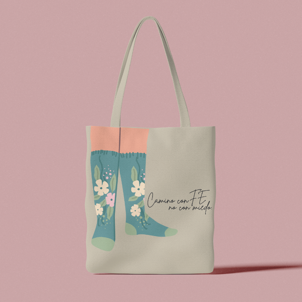 Camino con Fe Tote Bag