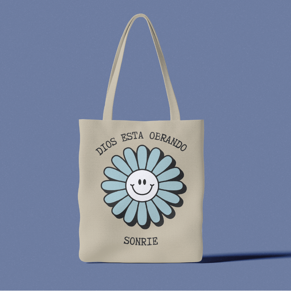 Dios esta obrando Tote Bag